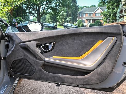 Used 2024 Lamborghini Huracan Tecnica RWD image 28
