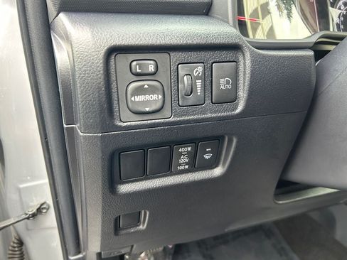 Used 2024 Toyota 4Runner TRD Off-Road AWD/4WD image 21