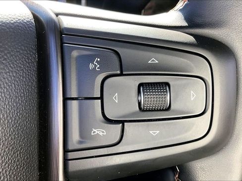 Used 2025 GMC Sierra 2500 AT4 w/ AT4 Premium Plus Package image 12