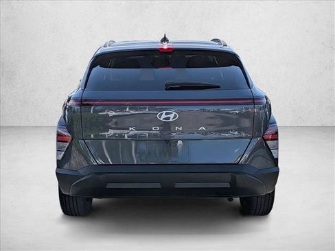 Used 2025 Hyundai Kona SEL FWD image 6