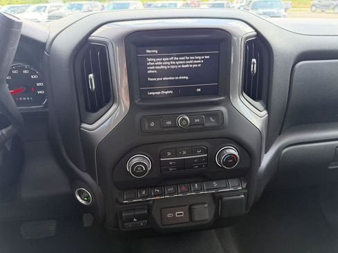 Used 2024 Chevrolet Silverado 2500 Custom w/ Custom Convenience Package AWD/4WD image 11