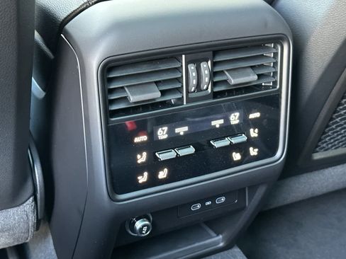 New 2026 Porsche Cayenne image 14