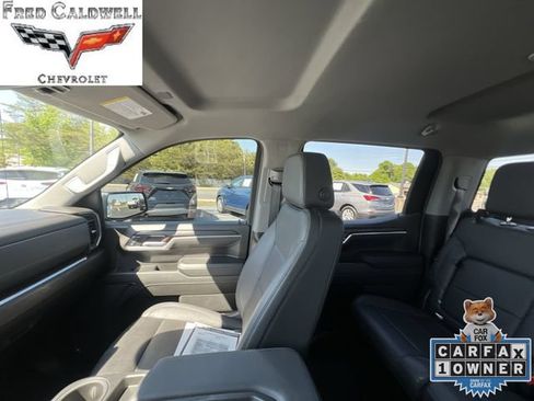 Certified 2025 GMC Sierra 1500 SLT RWD image 12