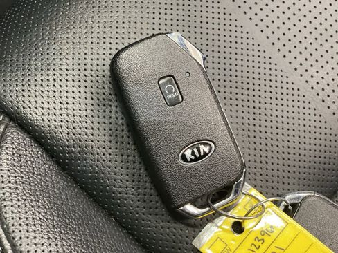 Used 2021 Kia Telluride EX w/ EX Premium Package image 32