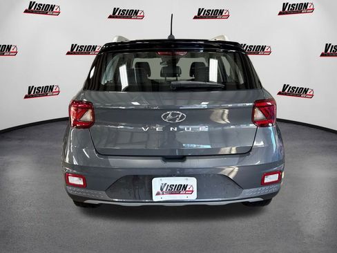 Certified 2023 Hyundai Venue Limited w/ Cargo Package image 6