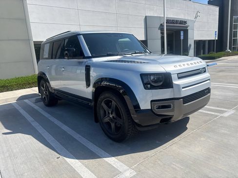 Used 2023 Land Rover Defender 110 X-Dynamic SE AWD/4WD image 2