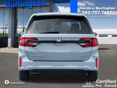 Used 2025 Honda Odyssey Sport-L image 6