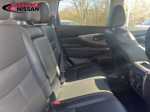Used 2024 Nissan Murano SV image 30