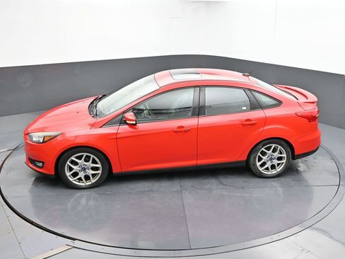 Used 2015 Ford Focus SE w/ Equipment Group 201A FWD image 20