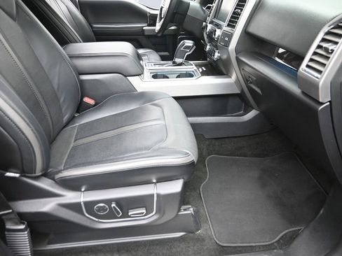 Used 2015 Ford F150 Platinum w/ Equipment Group 701A Luxury image 7