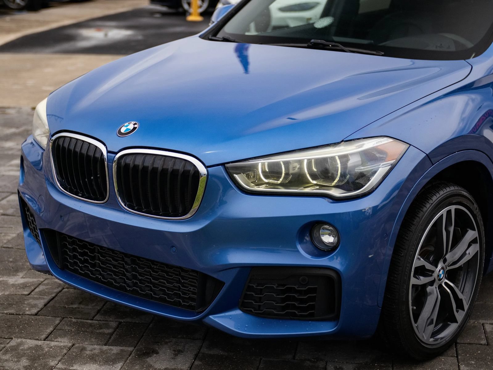 Used 2017 BMW X1 xDrive28i AWD/4WD image 7