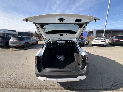 New 2026 Nissan Kicks SR w/ Cold Weather Package image 22