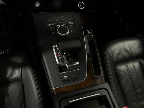 Used 2018 Audi Q5 2.0T Premium Plus w/ Premium Plus Package image 11