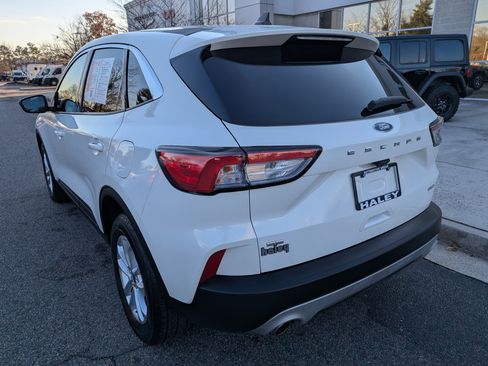 Used 2022 Ford Escape SE w/ Convenience Package image 6