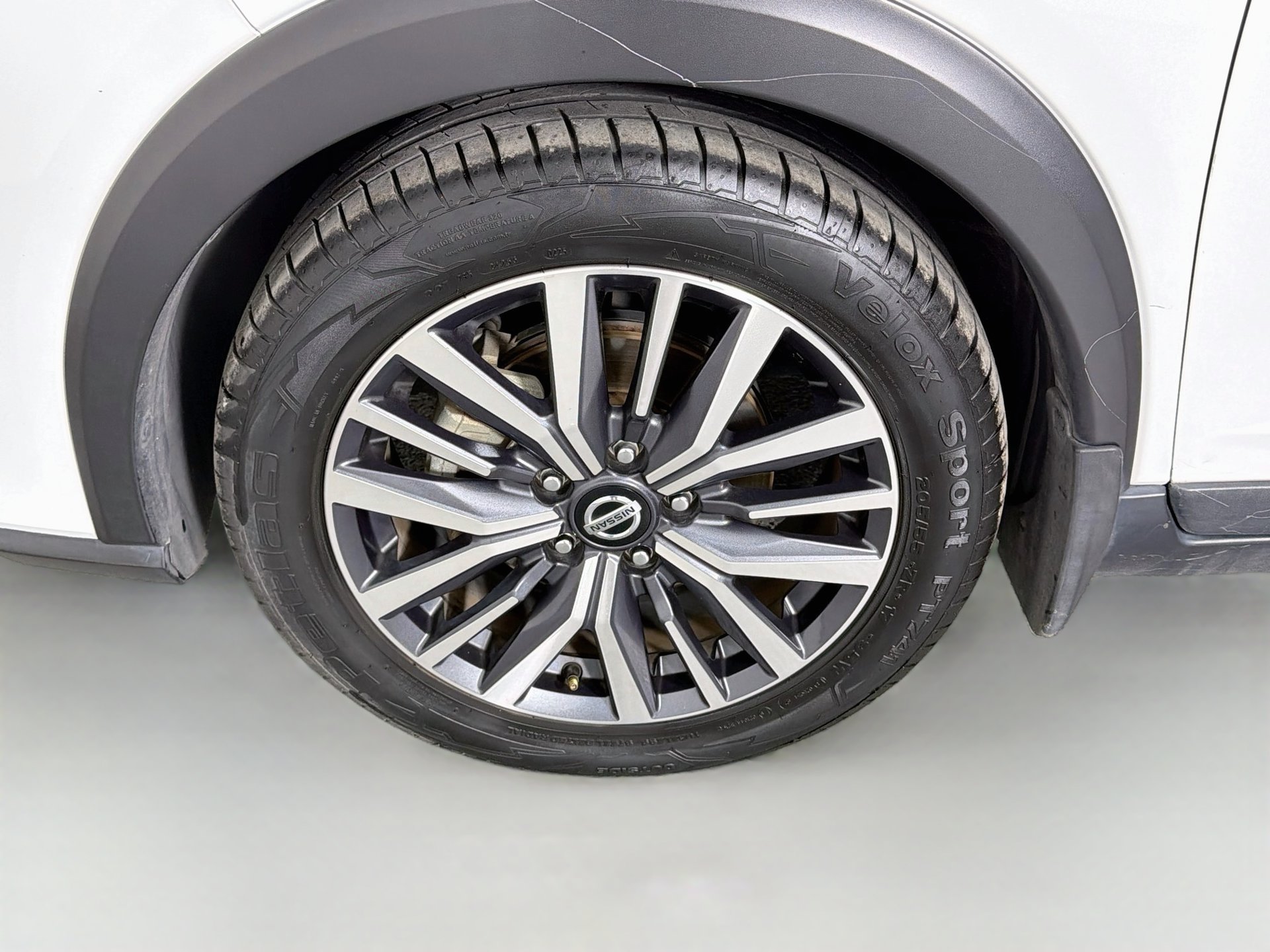 Used 2021 Nissan Kicks SR w/ SR Premium Package FWD image 30