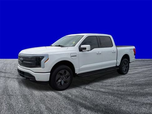 Certified 2023 Ford F150 Lightning Lariat AWD/4WD image 8