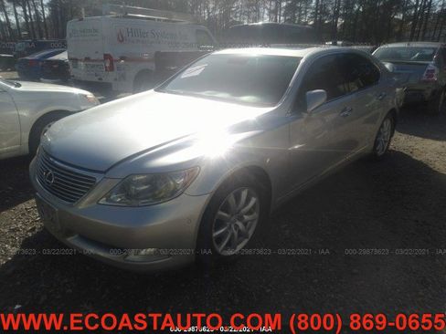 Used 2007 Lexus LS 460 RWD image 3