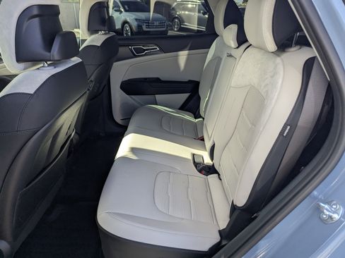Used 2026 Kia Sportage SX Prestige image 8