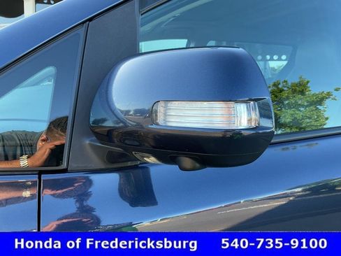 Used 2020 Toyota Sienna Limited Premium w/ Carpet Mat Package AWD/4WD image 16