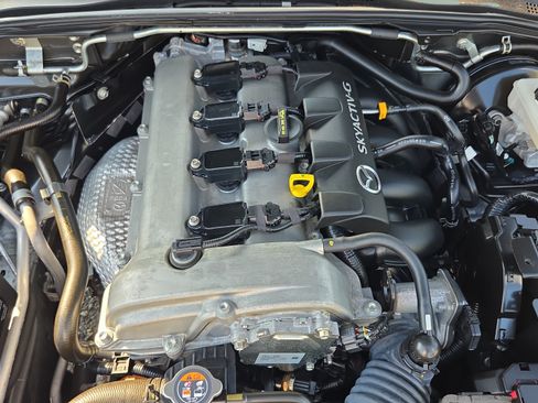 Used 2023 MAZDA MX-5 Miata Grand Touring RWD image 17