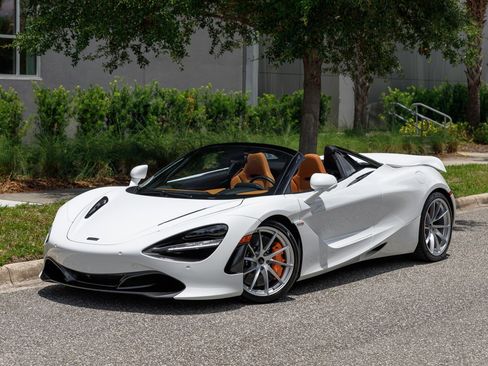 Used 2020 McLaren 720S Spider RWD image 32