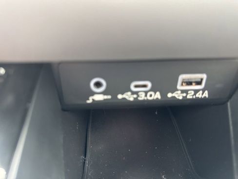 Used 2025 Subaru Outback Limited image 16