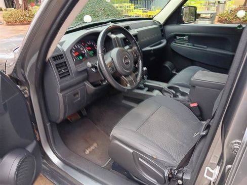 Used 2012 Jeep Liberty Sport w/ Popular Equipment Group image 9