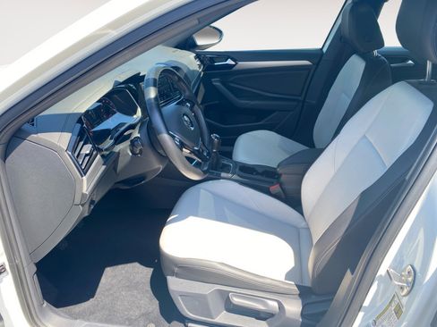 Used 2020 Volkswagen Jetta R-Line w/ R-Line Cold Weather Package image 14