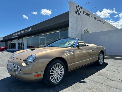 Used 2005 Ford Thunderbird Deluxe RWD image 1