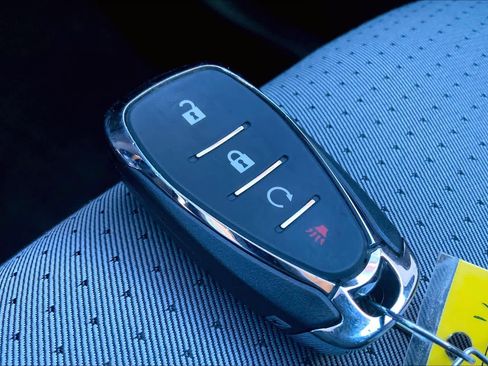 Used 2025 Chevrolet Trax LT image 15