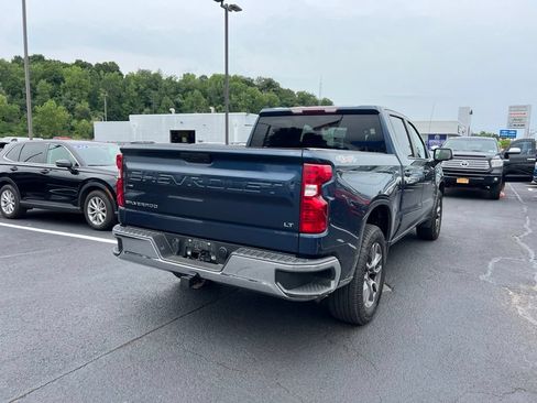 Used 2022 Chevrolet Silverado 1500 LT AWD/4WD image 5