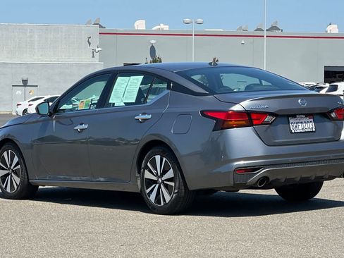 Used 2019 Nissan Altima 2.5 SL FWD image 7