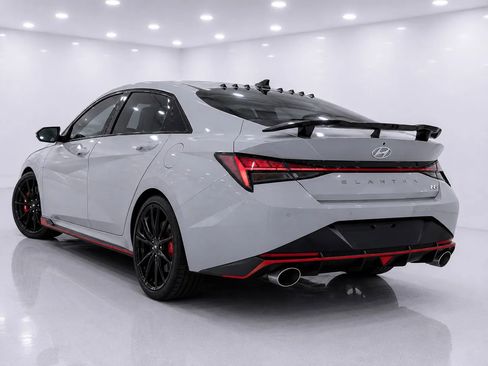 Used 2022 Hyundai Elantra N FWD image 3