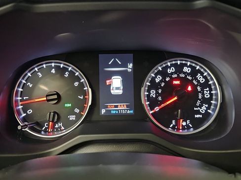 Used 2022 Toyota RAV4 XLE Premium AWD/4WD image 22
