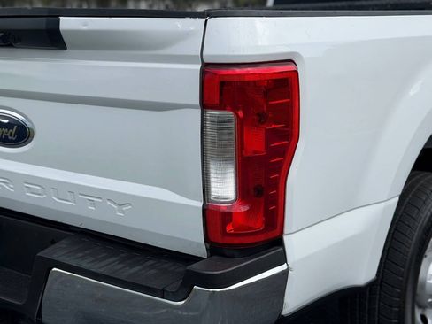 Used 2018 Ford F250 XL w/ Power Equipment Group RWD image 13