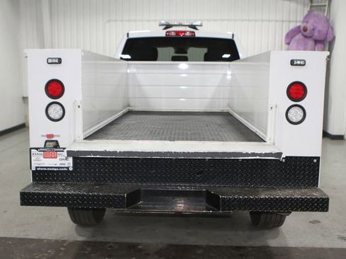 Used 2017 RAM 3500 Tradesman RWD image 36
