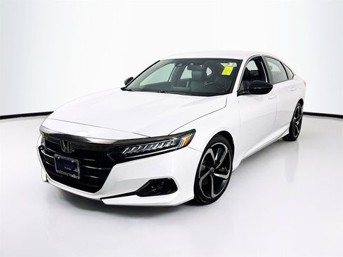 Used 2021 Honda Accord Sport image 3