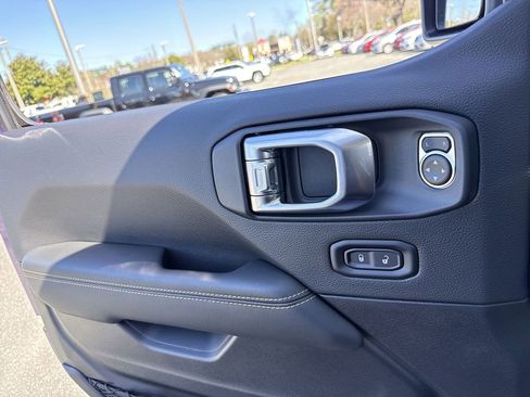 New 2026 Jeep Gladiator Sport AWD/4WD image 12