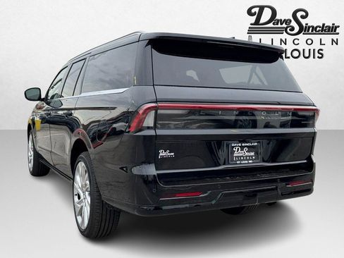 New 2025 Lincoln Navigator L Reserve image 7