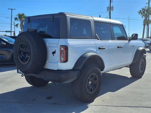 Used 2023 Ford Bronco Wildtrak image 7