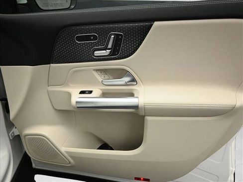 Certified 2026 Mercedes-Benz GLA 250 4MATIC image 29