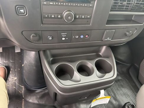 New 2025 Chevrolet Express 3500 w/ Driver Convenience Package image 20