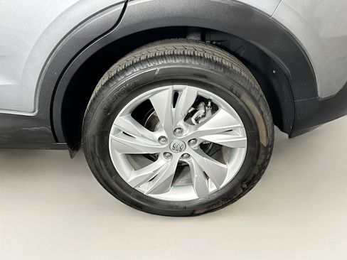 Used 2025 Buick Encore GX Preferred AWD/4WD image 11