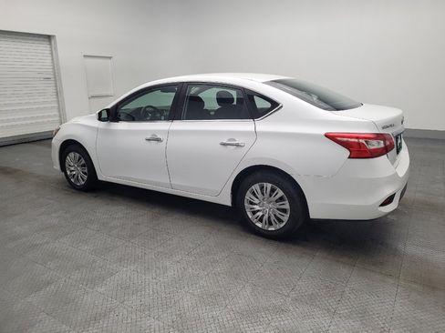 Used 2018 Nissan Sentra S image 3