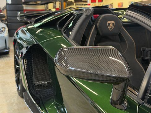 Used 2021 Lamborghini Aventador SVJ AWD/4WD image 47
