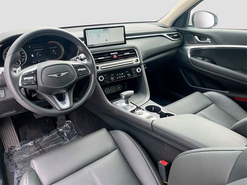 Used 2025 Genesis G70 2.5T image 22