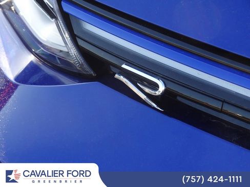Used 2022 Volkswagen Golf R image 12