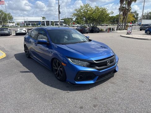 Used 2018 Honda Civic Sport Touring image 4