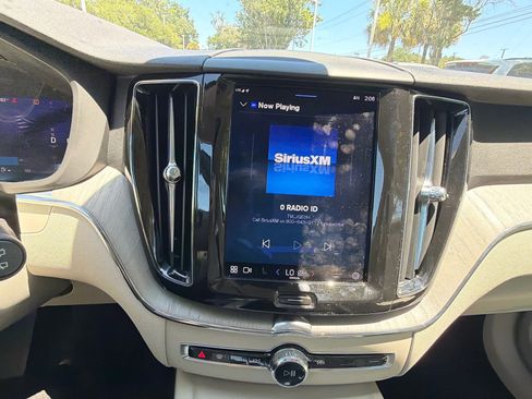 Used 2023 Volvo XC60 B5 Plus w/ Protection Package Premier FWD image 34