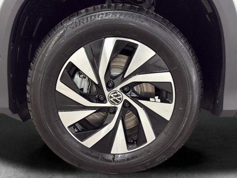 New 2026 Volkswagen Tiguan S AWD/4WD image 39